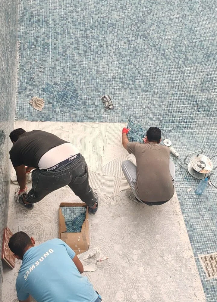 كشف تسربات المسابح